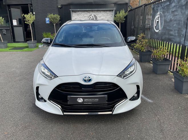Toyota Yaris Hybrid Collection Multidrive ECVT Blanc de 2021
