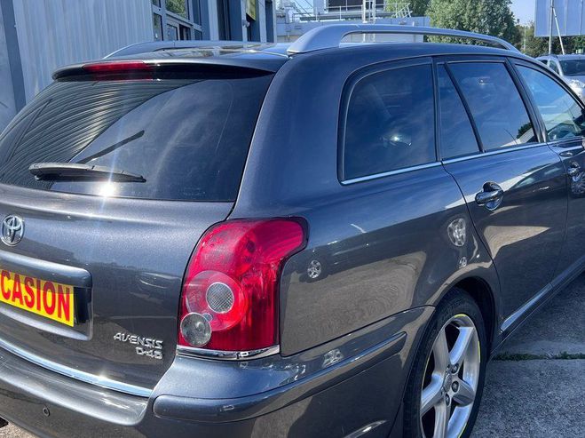Toyota Avensis 2.2 D4D 177CH CUIR / GPS / MOTEUR A CHAI Gris Fonc de 2008