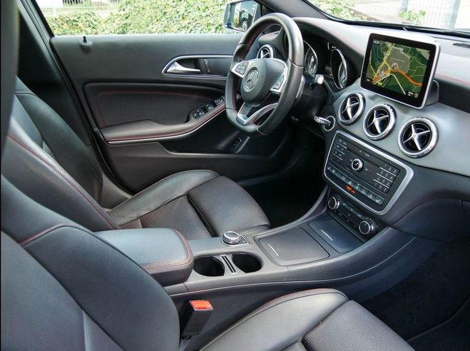 Mercedes Classe GLA I (X156) 200 d 136 Pack-M 4Matic 7G-DCT* gris daytona mtal de 2015