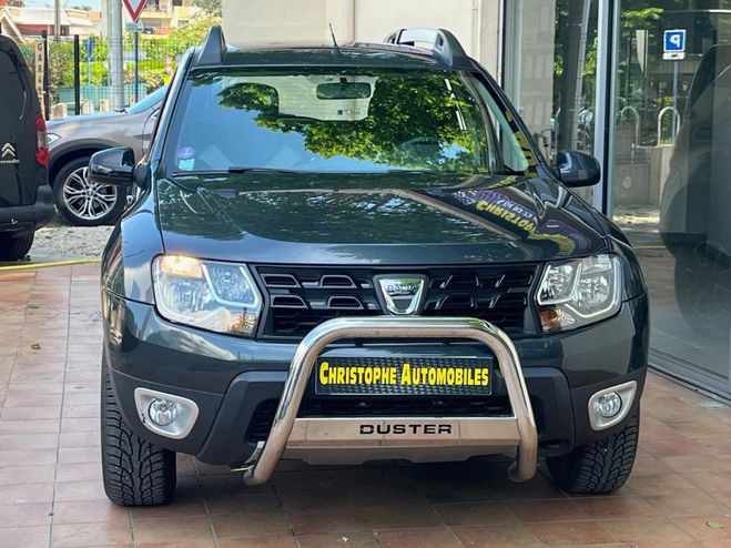Dacia Duster 1.2 TCE 125 BLACK TOUCH 4X4 GRIS de 2017