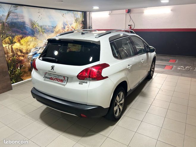 Peugeot 2008 1.2 VTi 110ch Blanc de 2015