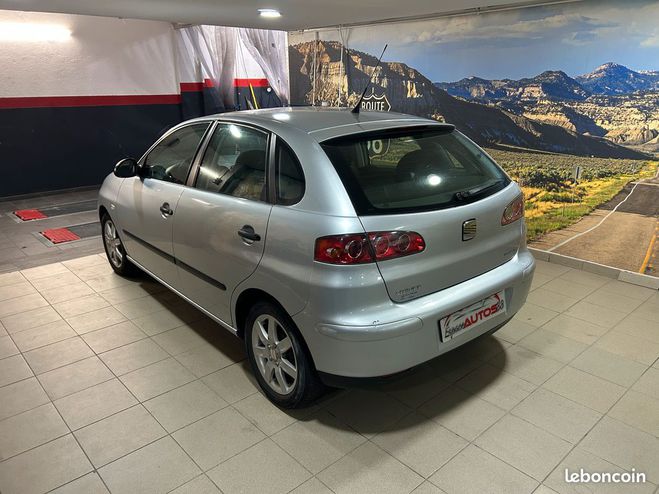 Seat Ibiza 1.4i 75ch Gris de 2005