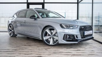  Voir détails -Audi RS4 Quattro 2.9 V6 TFSI Tiptronic AVANT à Ttes (76)