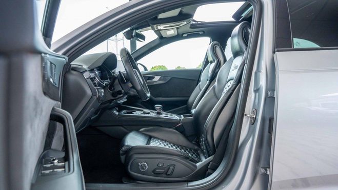 Audi RS4 Quattro 2.9 V6 TFSI Tiptronic AVANT Gris de 2018