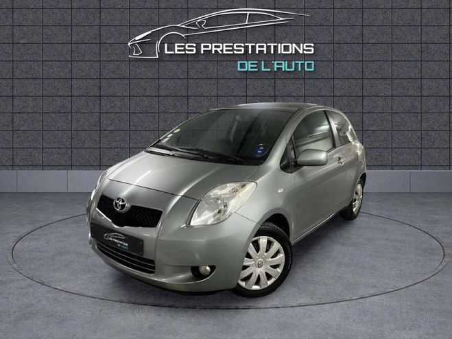 Toyota Yaris II 87 VVT-i Luna Pack 3p GRIS de 2009