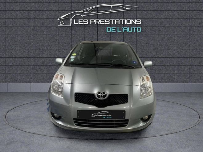 Toyota Yaris II 87 VVT-i Luna Pack 3p GRIS de 2009