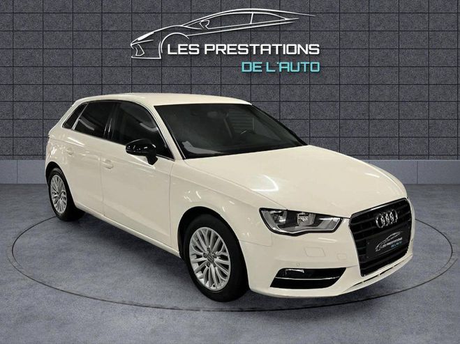 Audi A3 III 1.6 TDI 105ch FAP Ambiente S tronic  BLANC de 2013