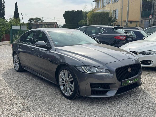Jaguar XF 2.0D 180ch Business R-Sport BVA INC. de 2019