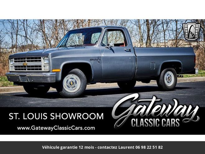 Chevrolet C10 305 ci v8 1986 tout compris Bleu de 1986
