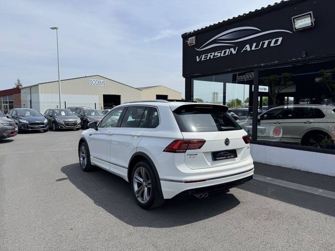 Volkswagen Tiguan TDi 150 R LINE   CARAT EXCLUSIVE SUIVIT  BLANC de 2017