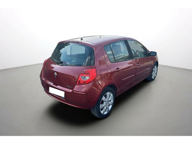 Renault Clio Clio 1.6 16V 110 Dynamique Proactive A Rouge de 2007