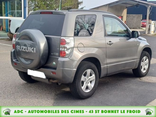 Suzuki Grand Vitara 1.9 DDIS 130cv 4X4 3P BVM FAP Gris Fonc de 2010