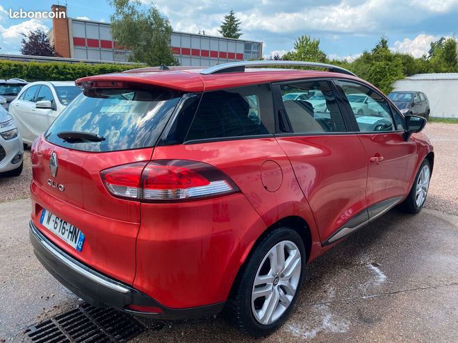 Renault Clio iv estate 0.9 tce 90 energy zen Rouge de 2019