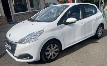  Voir détails -Peugeot 208 AFFAIRE 1.6 BLUEHDI 75CH PREMIUM PACK à Alenon (61)