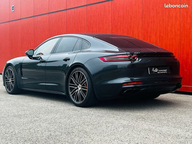 Porsche Panamera II Turbo 4.0 V8 550ch Executive Gris de 2017