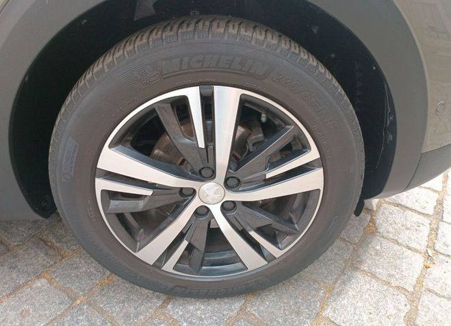 Peugeot 5008 II 2.0 BlueHDi 180 S&S Allure EAT8 / 7 p gris mtal de 2019