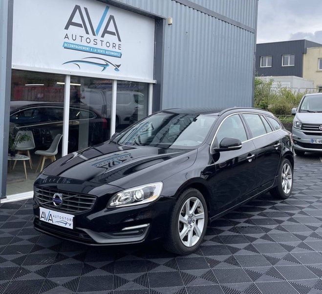 Volvo V60 T3 150ch Momentum Powershift INC. de 2014
