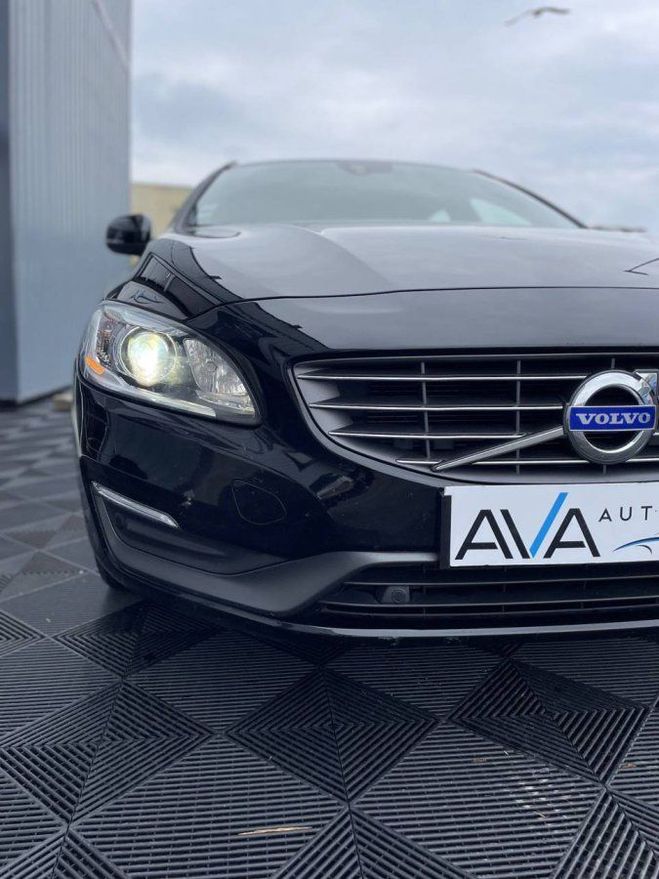 Volvo V60 T3 150ch Momentum Powershift INC. de 2014
