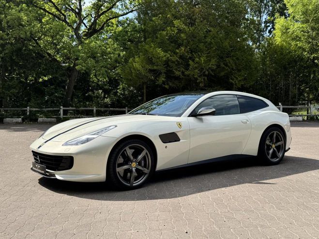 Ferrari GTC4 Lusso GTC4Lusso 6.3i V12 Blanc de 2017
