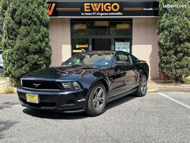 Ford Mustang FASTBACK V6 3.7L 305CH ORIGINE USA Noir de 2012