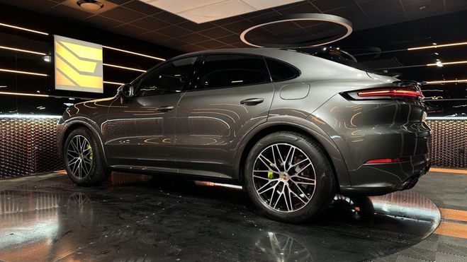 Porsche Cayenne COUPE E-HYBRID 470CH M7Q - GRIS QUARTZ MTALLIS de 2023