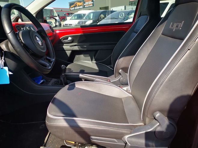 Volkswagen Up  ROUGE de 2013