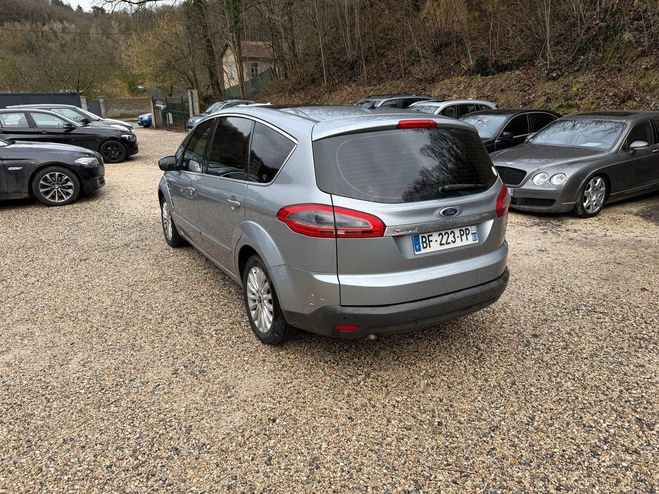 Ford S Max 2.0 TDCi 140cv BVA Titanium 7PL Gris de 2010