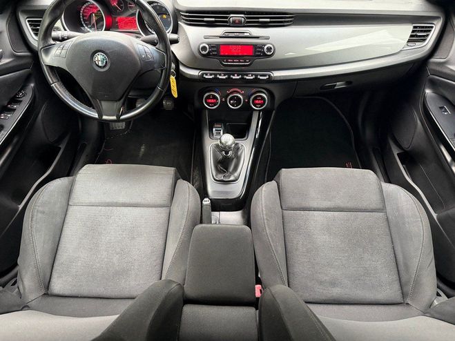 Alfa romeo Giulietta 1.4 TB 120cv Distinctive 1re main Noir de 2011