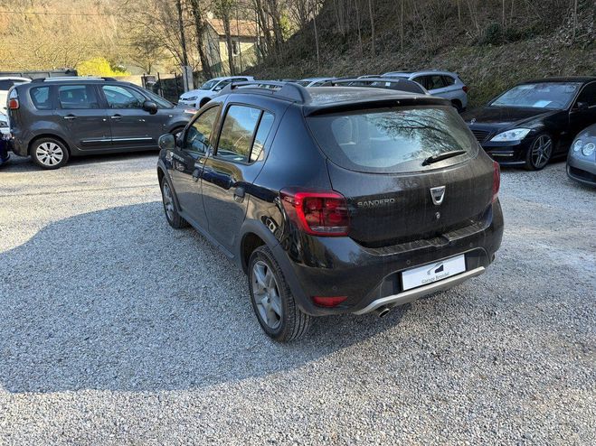 Dacia Sandero II Stepway 1.0 TCe GPL 100cv 2e main Noir de 2020