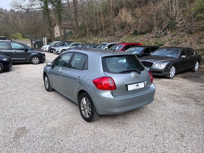 Toyota Auris 1.6 VVTi 124cv BVA 3me Main Gris de 2008