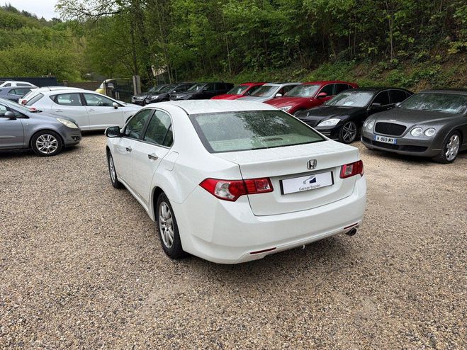 Honda Accord 2.0 i-VTEC 156cv BVA Elegance 2e main Blanc de 2009