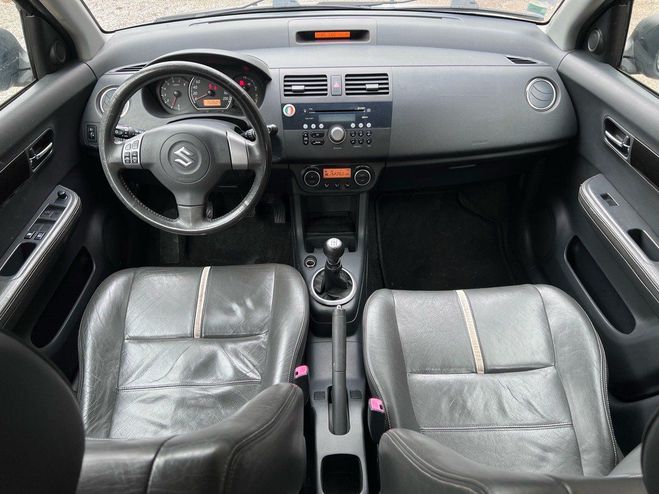 Suzuki Swift 1.3 VVT-i 93cv Limited 3me main Gris de 2009