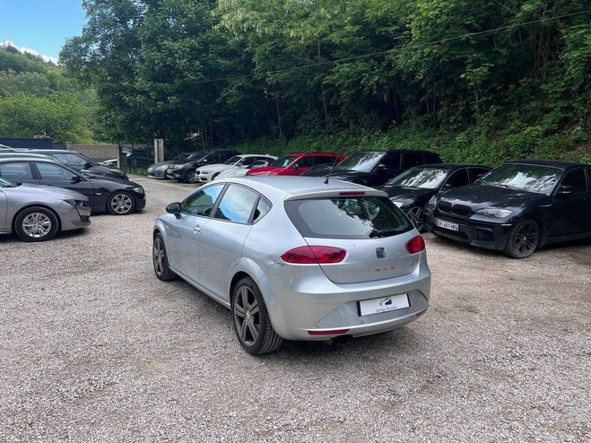Seat Leon II 1.8 TFSi 160cv DSG7 FR Gris de 2010