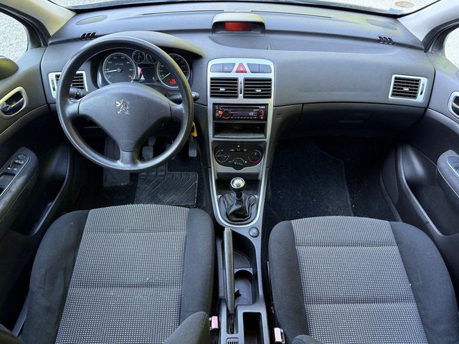 Peugeot 307 1.6i 110cv X Line 2e main Gris de 2004