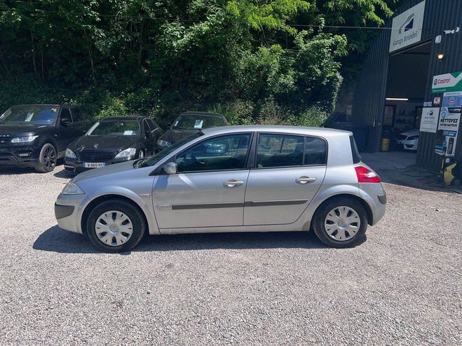 Renault Megane II 1.9 dCi 130cv Phase 2 Gris de 2006