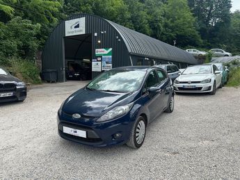  Voir détails -Ford Fiesta 1.25 i 82cv à Sathonay-Camp (69)