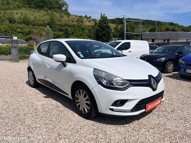 Renault Clio 4 1.5 75CH socit Blanc de 2016