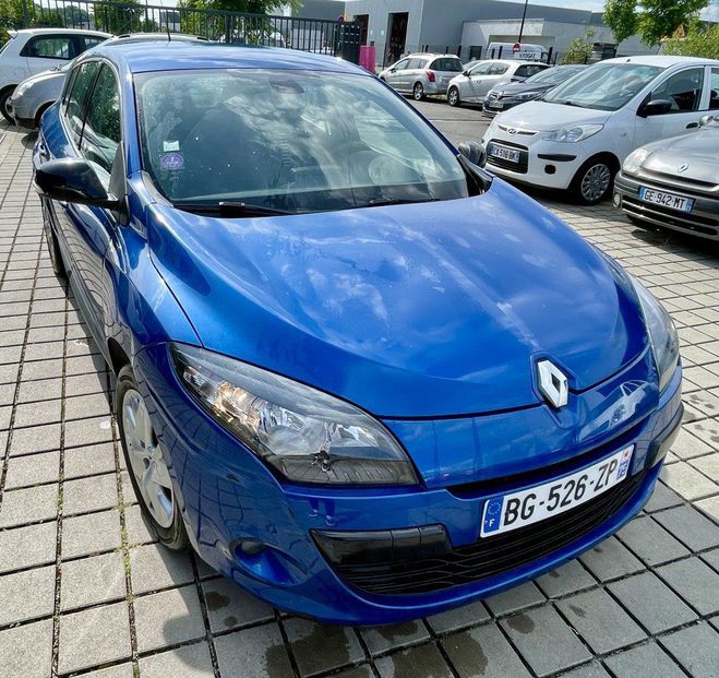 Renault Megane 1.4i 130 CH TURBO TCE Bleu Mtallis de 2011