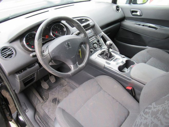 Peugeot 3008 1.6 HDI115 FAP ALLURE Noir de 2013