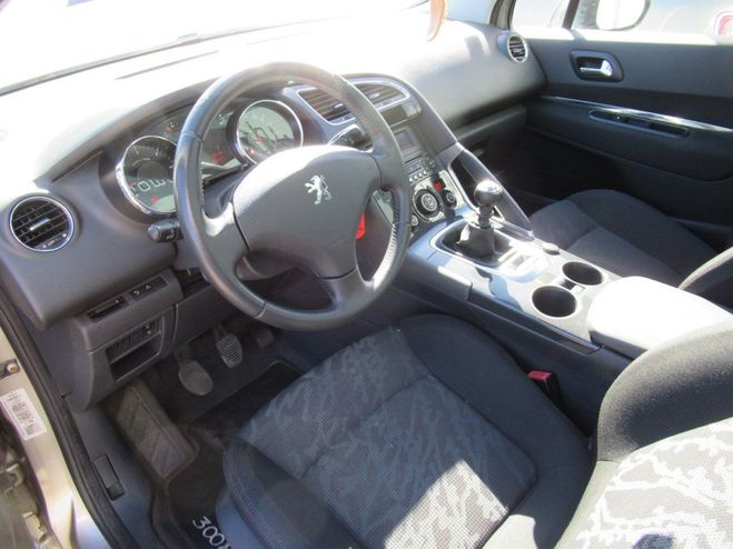 Peugeot 3008 1.6 HDI110 FAP CONFORT PACK Gris C de 2009