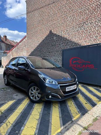  Voir détails -Peugeot 208 1,6 hdi à Douai (59)