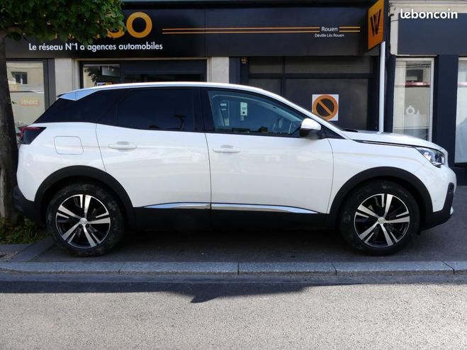 Peugeot 3008 GENERATION-II 1.2 130 ALLURE S&S ATTELAG Blanc de 2017