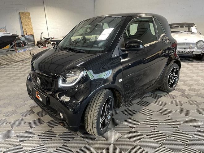 Smart Fortwo 90CH TWINAMIC PRIME BOITE AUTO COURROIE  Noir Mtallis de 2018