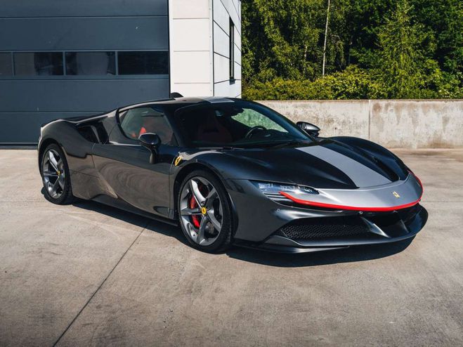 Ferrari SF90 Stradale Grigio Silverstone Lift Carbon First own Gris Mtallis de 