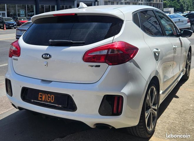 Kia Ceed d Ceed 1.0 T-GDI 120 GT LINE CAMERA DE R Blanc de 2017