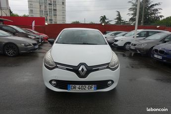  Voir détails -Renault Clio IV 0.9 TCE 90CH ENERGY LIMITED EURO6 201 à Villefranche-sur-Sane (69)