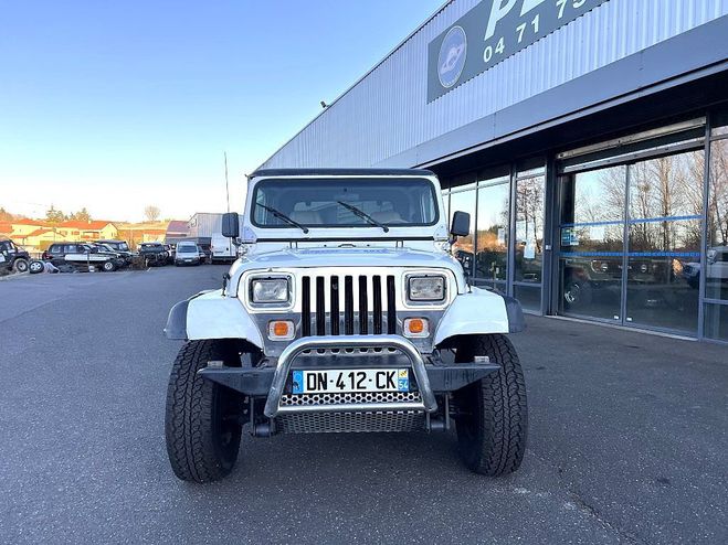Jeep Wrangler YJ 2.5 L Essence 105 CV Blanc de 1990