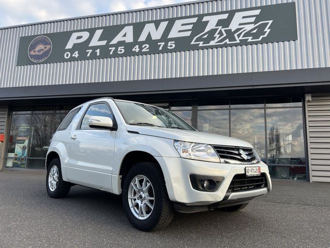 Suzuki Grand Vitara 2.4 L VVT 166 CV BVA Blanc de 2013