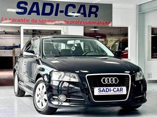Audi A3 Sportback 1.6 TDi 105cv 5 PORTES Noir Mtallis de 