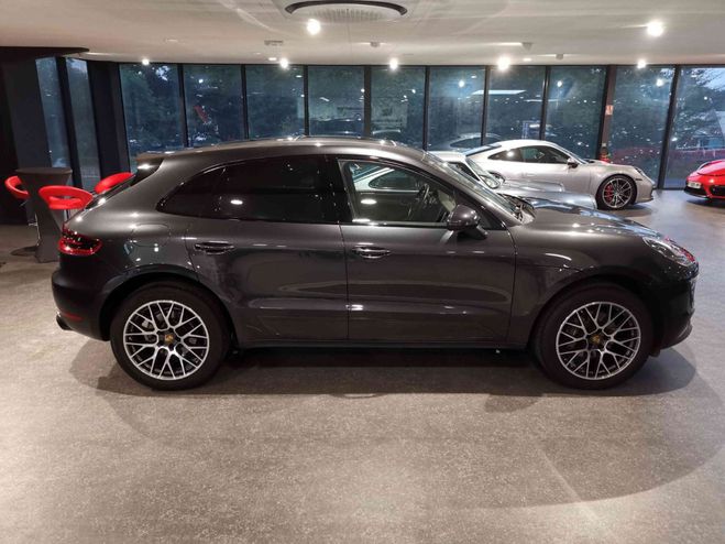 Porsche Macan  GRIS VOLCANO METAL de 2017